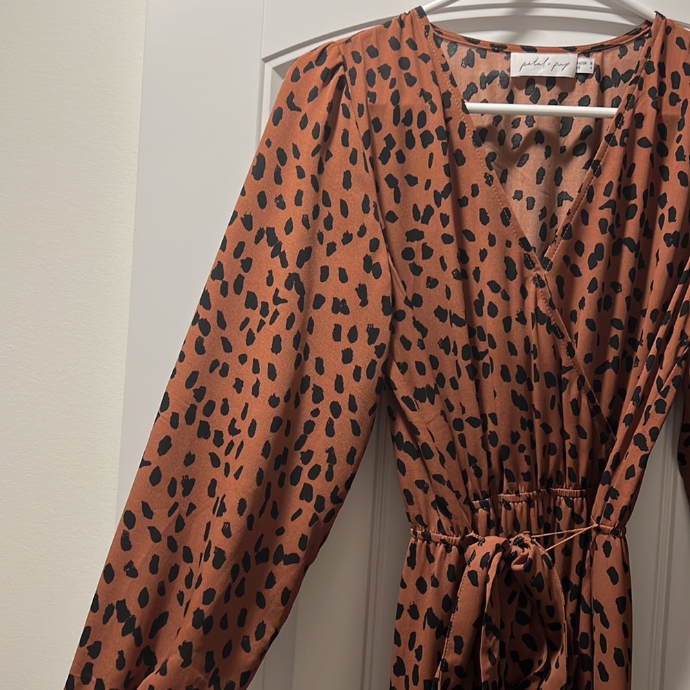 Petal & Pup Size 4 Midi Cheetah print dress worn only a few times - Picture 3 of 8
